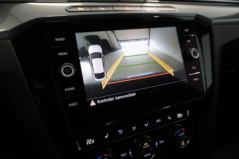 Volkswagen Arteon (2017) 2.0 TDI 140kW R-LINE  DSG 7 - fotka 25 z 38