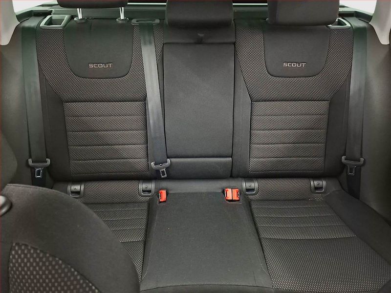 Škoda Octavia (2015) Scout 2.0 TDI, 4X4, Automat - fotka 10 z 21