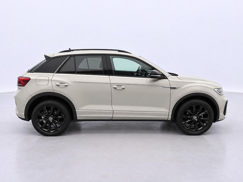 Volkswagen T-Roc 1,0 TSI 81kW R Virtual DPH - fotka 8 z 12