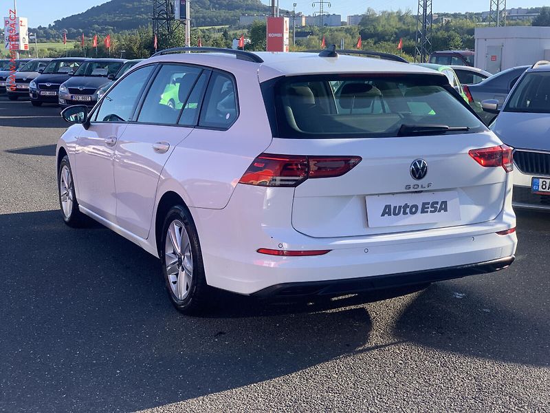 Volkswagen Golf (2021) 2.0TDi, 1.maj,ČR, Life - fotka 4 z 22