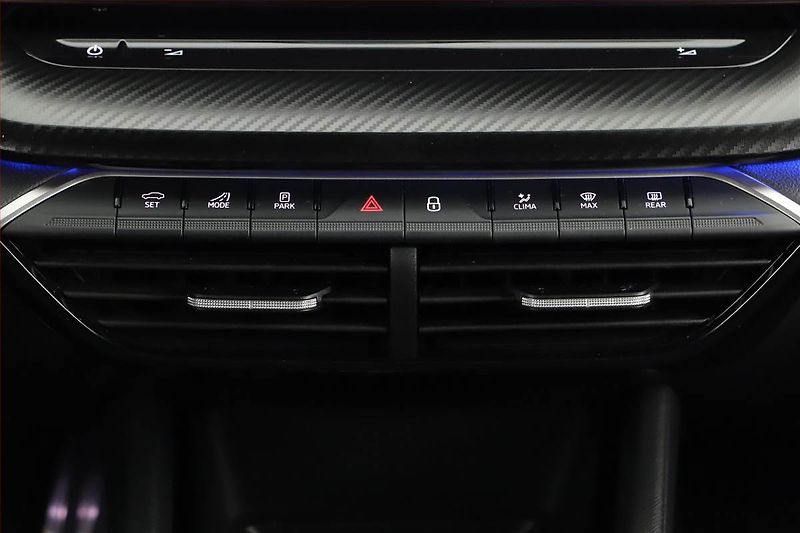 Škoda Octavia (2025) 2.0 TSI, SPORTLINE, KEYLESS - fotka 19 z 23