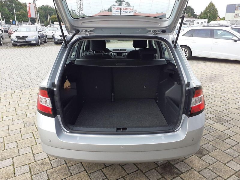 Škoda Fabia (2017) KOMBI 1.0 MPi ČR - fotka 22 z 34