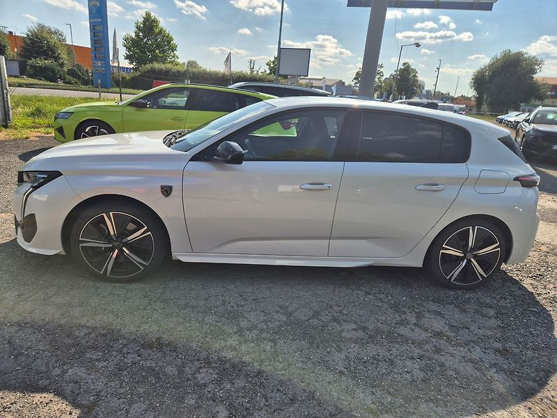 Peugeot 308 GT Hybrid 225 e-EAT8, CZ, 1. m - fotka 8 z 25