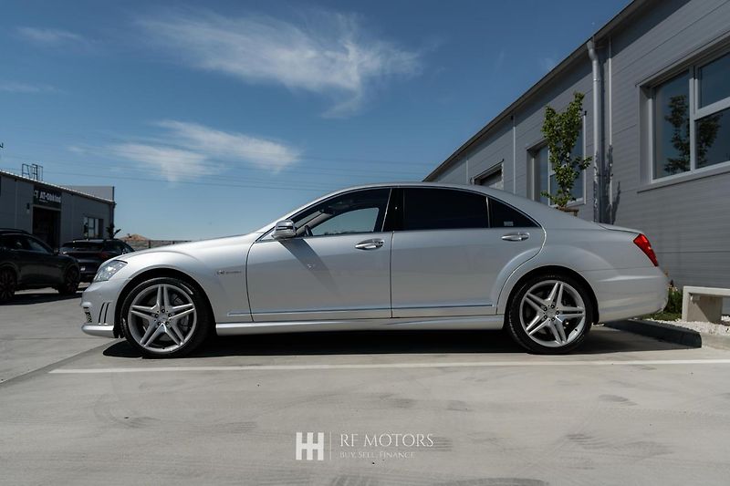 Mercedes-Benz Třídy S (2013) AMG S 63 5.5 V8 Biturbo - fotka 8 z 56