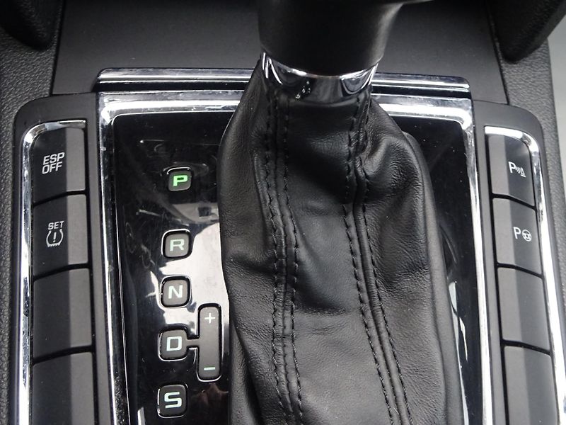 Škoda Superb 3.6FSI V6 191kW DSG 4x4  - fotka 17 z 29