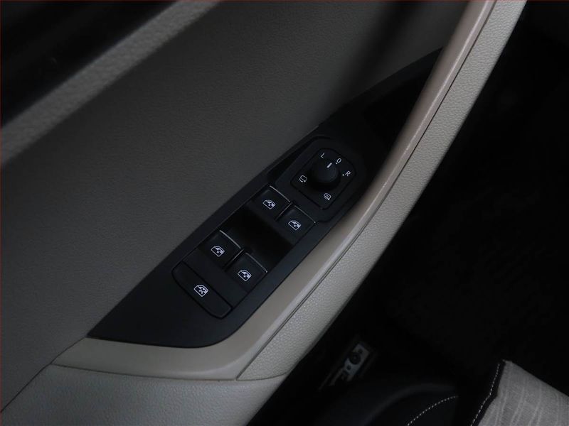 Škoda Karoq (2019) Style 2.0 TDI, 4X4, Automat - fotka 17 z 17