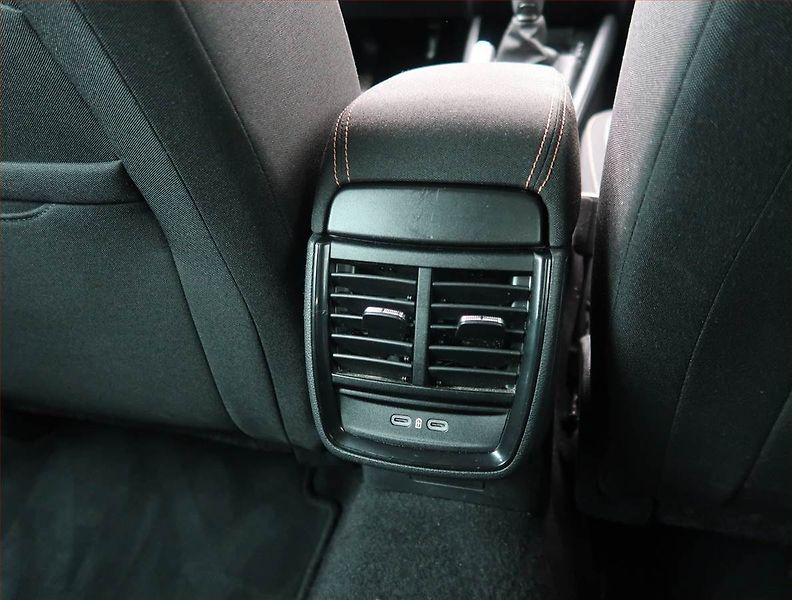 Škoda Scala (2025) Top Selection 1.0 TSI - fotka 22 z 23