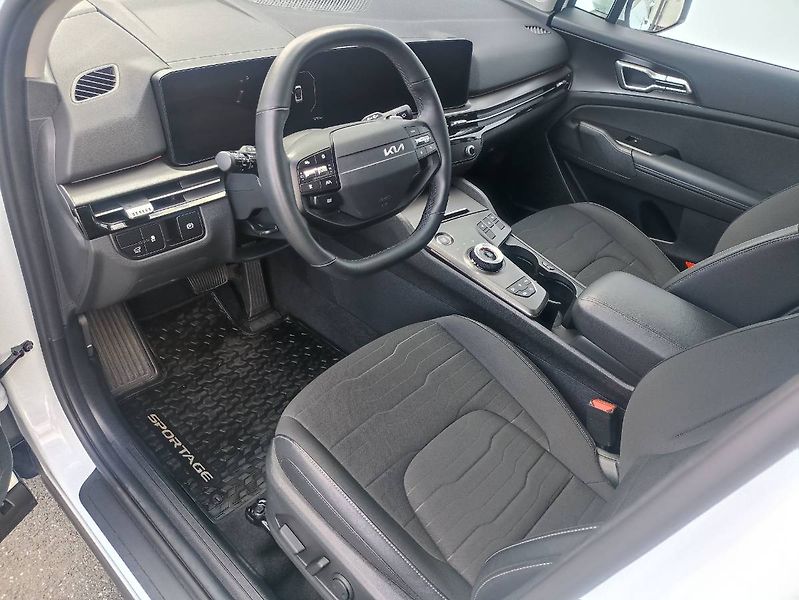 Kia Sportage (2025) 1.6 T-GDI TOP 7DCT - fotka 7 z 35