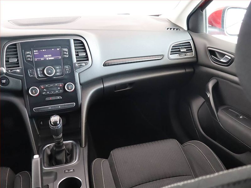 Renault Mégane (2016) 1.2 TCe, Serv.kniha, Tempomat - fotka 8 z 19