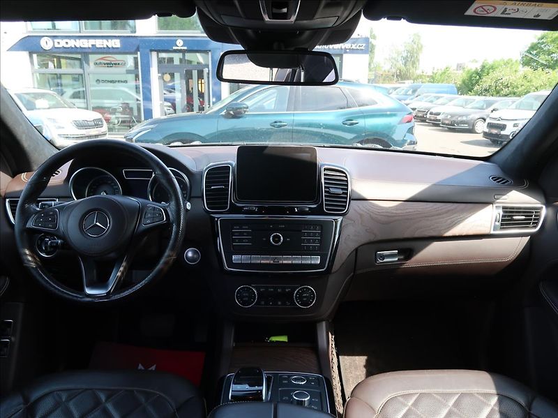 Mercedes-Benz GLS 3,0 350d,190kW,NovéČR,7míst,DP - fotka 19 z 31