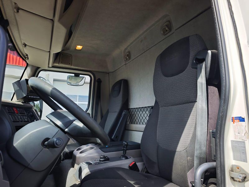 DAF LF 210, 18 PALET, ČELO, KLIMA - fotka 11 z 21