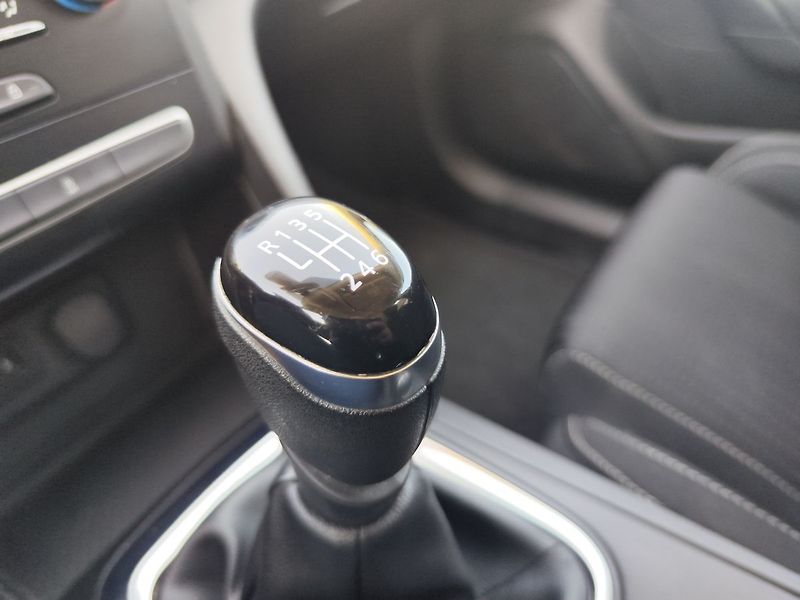 Renault Mégane 1.2 TCE/97kW 1.majitel - fotka 19 z 29
