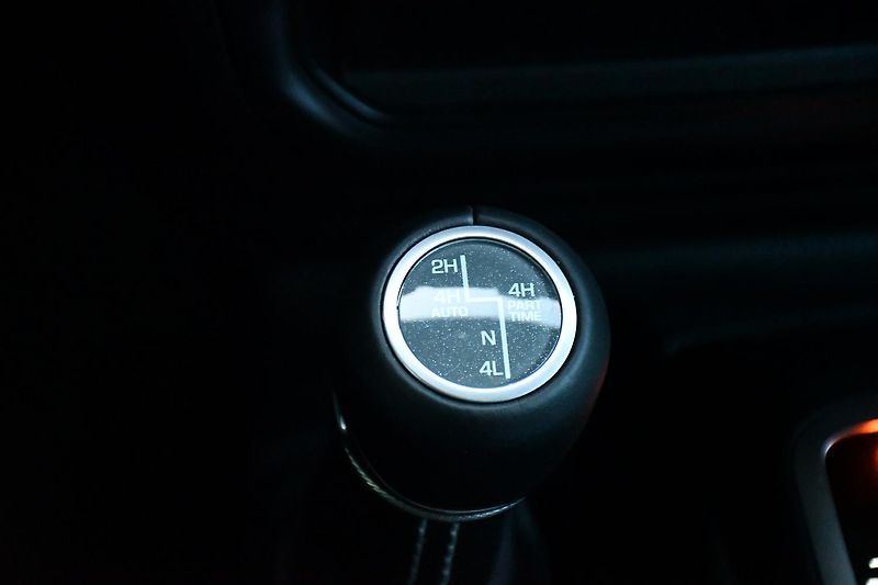 Jeep Wrangler 2.2CRD UNLIMITED REZERVACE - fotka 29 z 51