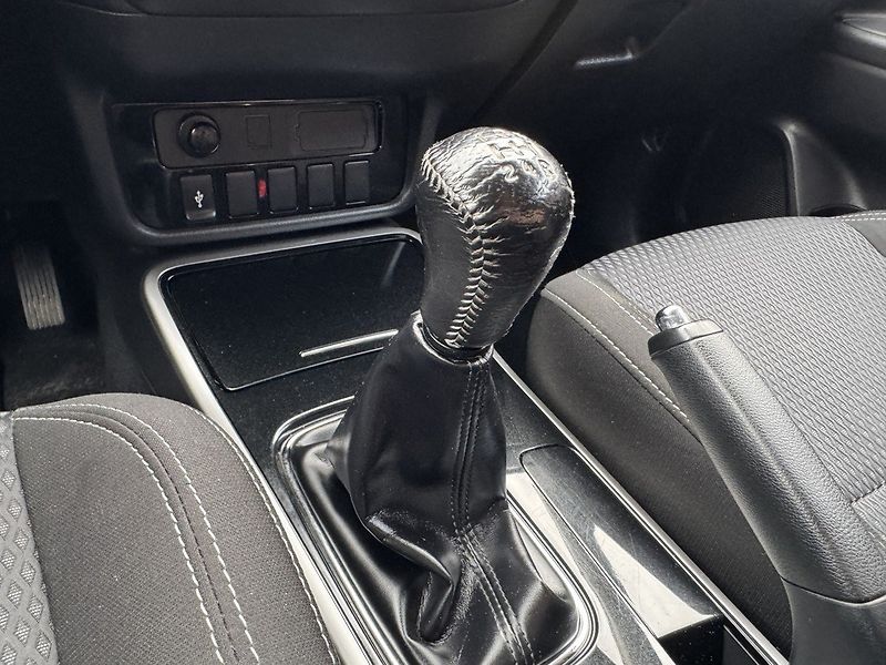 Mitsubishi Outlander (2019) 2.0i Mivec Navi Kamera - fotka 10 z 50