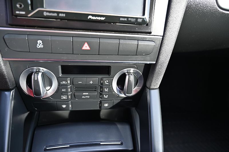 Audi A3 1.6MPI  75KW Sportback 6/2012 - fotka 12 z 26
