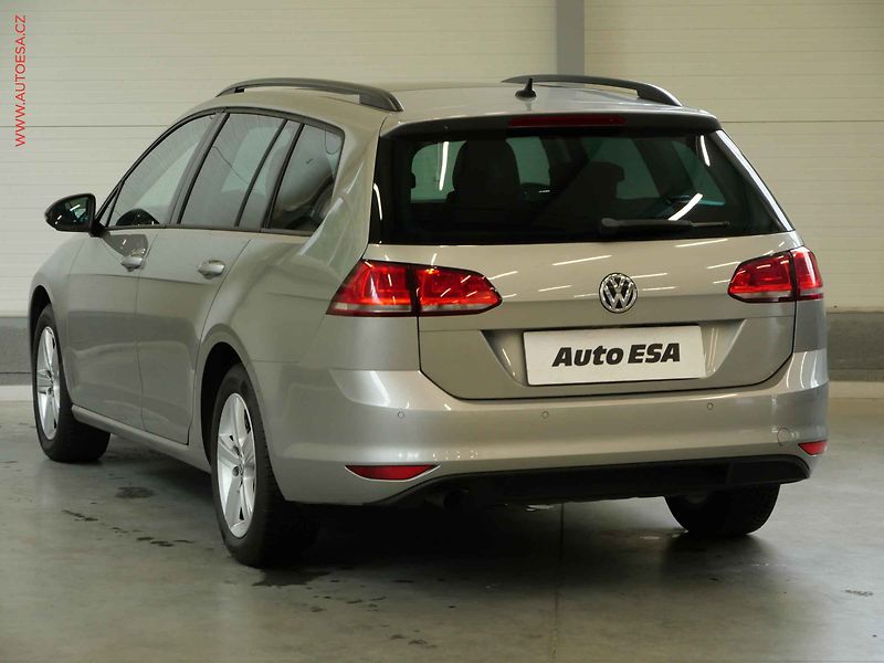 Volkswagen Golf (2014) 1.2TSi, servis.kniha - fotka 6 z 23