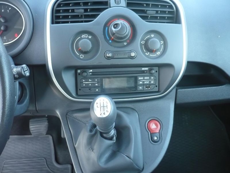 Renault Kangoo 1.5dCi ČR DPH Klimatizace - fotka 11 z 25