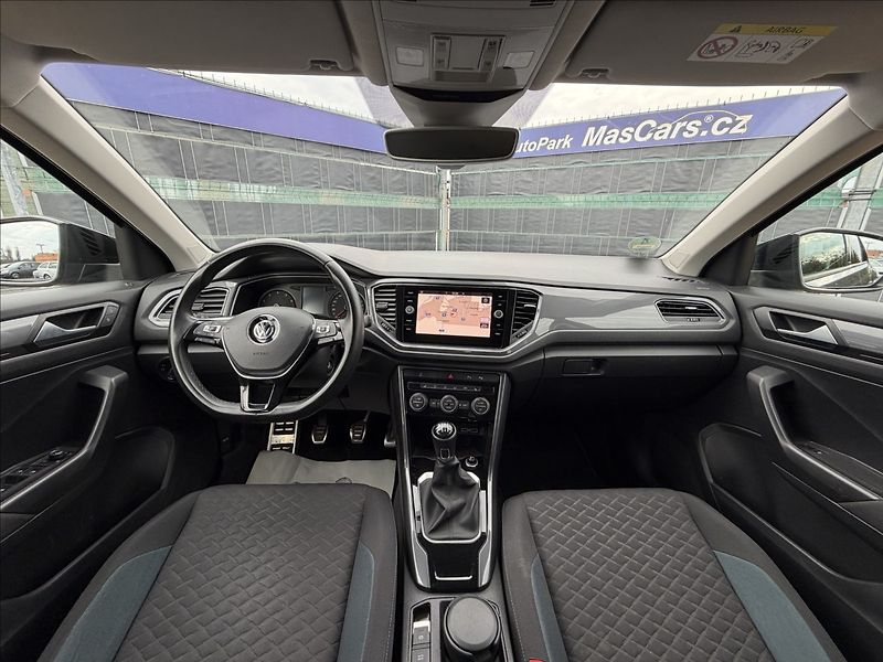 Volkswagen T-Roc 1.0 TSI IQ Drive - fotka 7 z 14
