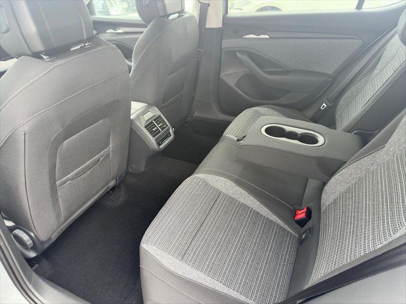 Škoda Superb (2026) 2,0 TDI 110 kW  Selection - fotka 7 z 7