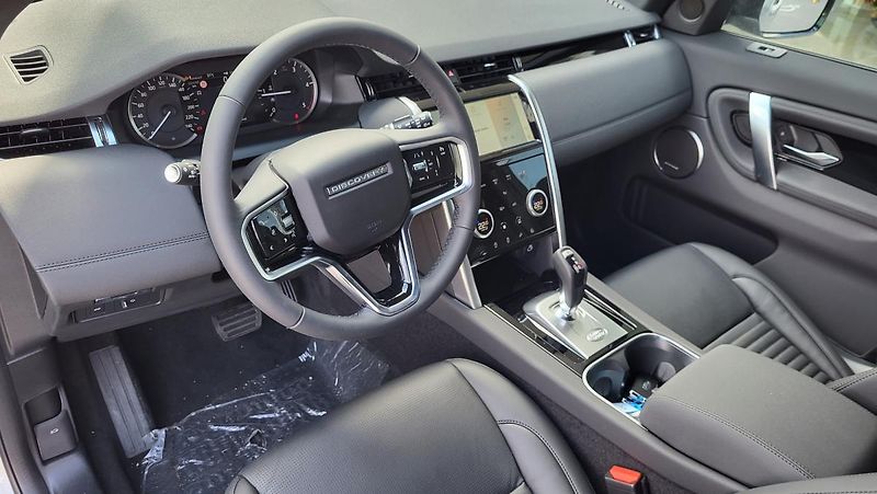 Land Rover Discovery Sport (2022) 2,0 SE D165 AWD Aut. - fotka 11 z 25