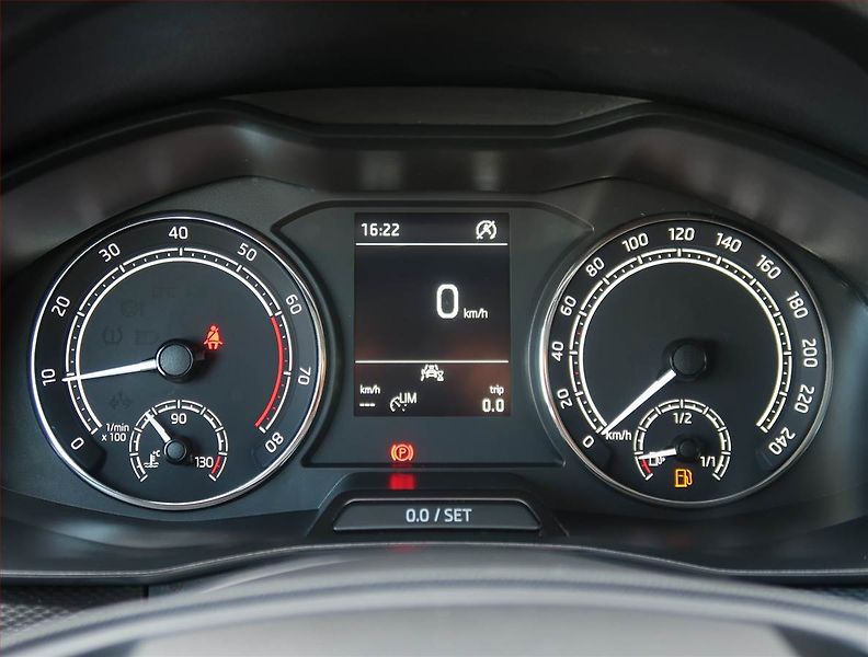 Škoda Kamiq (2022) 1.0 TSI, Serv.kniha - fotka 11 z 19