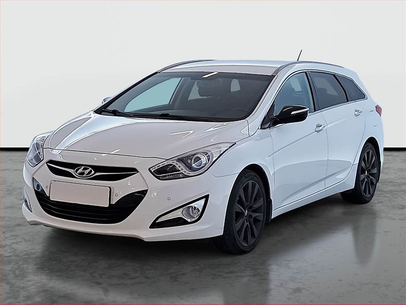 Hyundai i40 (2014) 1.7 CRDi, Navi, Tempomat - fotka 2 z 15