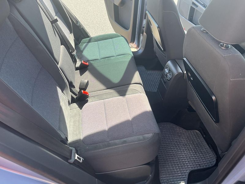 Volkswagen Golf Plus 1.4 16V Style - fotka 13 z 30