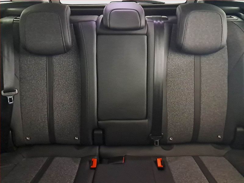 Peugeot 3008 (2020) 1.5 BlueHDi, Automat - fotka 10 z 19