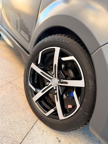 Aixam Coupé (2023) GTI, Euro 5, nízký nájezd - fotka 8 z 15