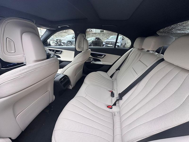 Mercedes-Benz Třídy E (2026) E 300 de 4MATIC - fotka 12 z 26