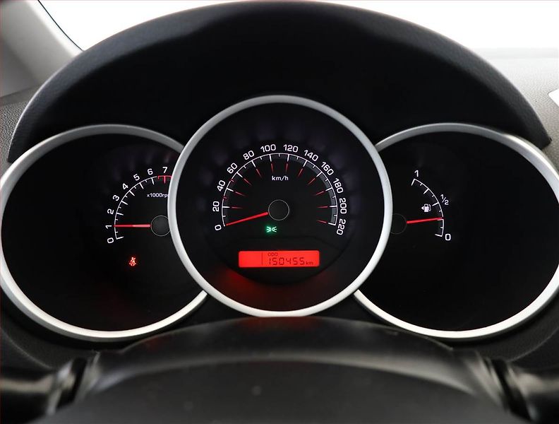 Kia Venga (2010) 1.4 CVVT, Tažné, jezdí výborně - fotka 8 z 11