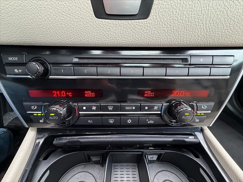 BMW Řada 5 3,0 D 220kW GT-x DRIVE-SERVIS! - fotka 26 z 39