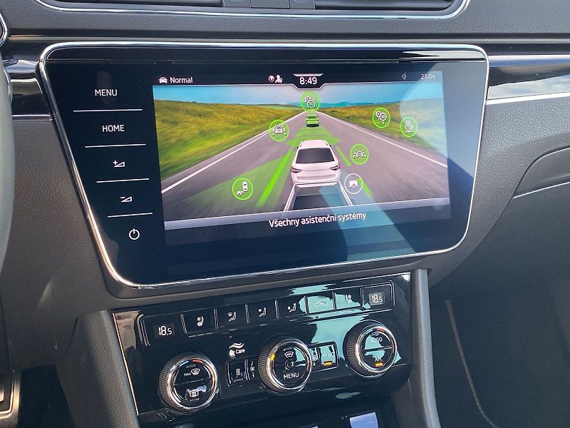 Škoda Superb (2023) Combi 2.0 TDI 4x4 DSG L&K - fotka 13 z 37
