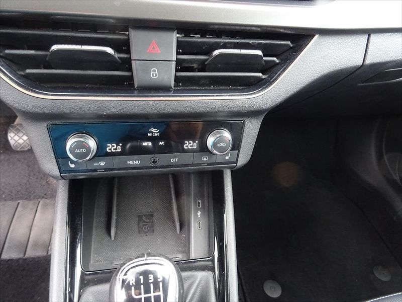 Škoda Kamiq 1,0 TSi 81 kW Business - fotka 22 z 37
