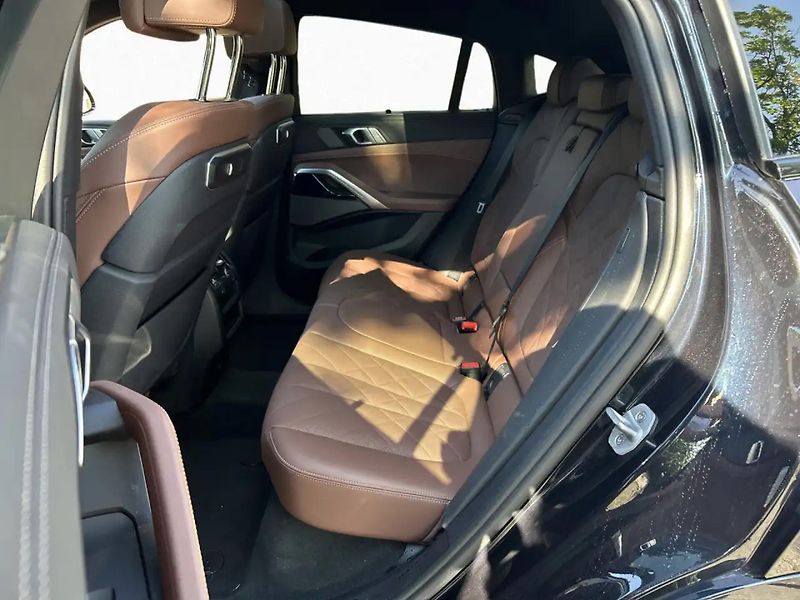BMW X6 xDrive40i M-Sport Pano Venti T - fotka 6 z 7
