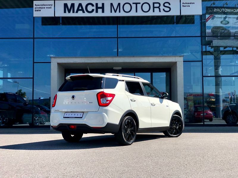 KGM Tivoli Grand Style plná výbava - fotka 8 z 23