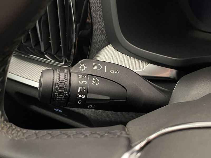 Volvo V60 CC B4 AWD BRIGHT PLUS AUT  - fotka 22 z 59