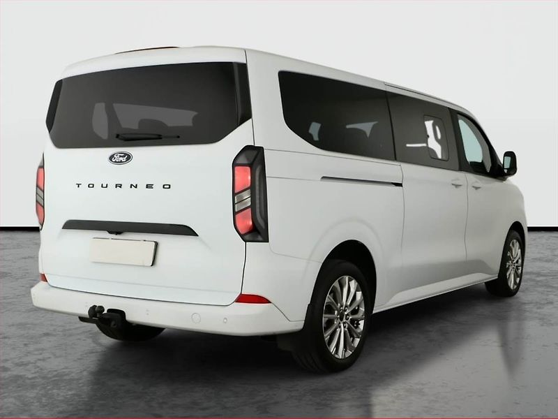 Ford Tourneo Custom (2024) 2.0 EcoBlue - fotka 5 z 21