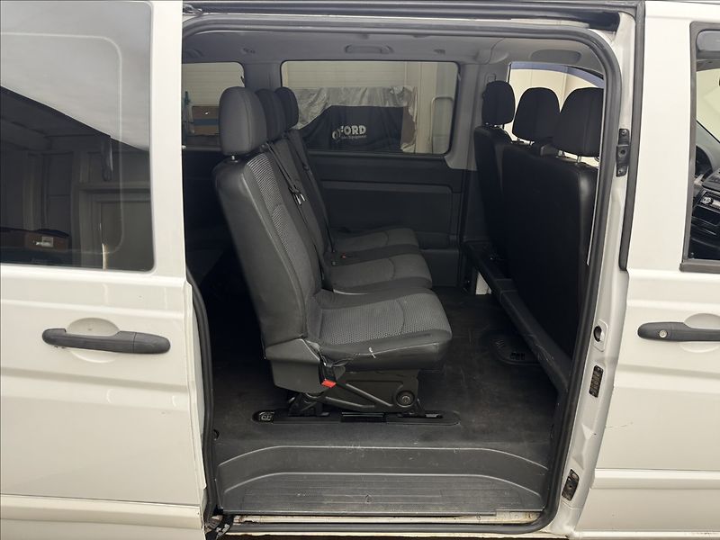Mercedes-Benz Vito 2,1 CDI AC TAŽNÉ VELKÝ SERVIS - fotka 23 z 30