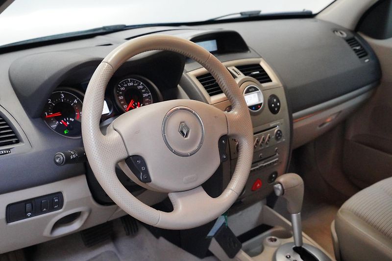 Renault Mégane - fotka 14 z 23
