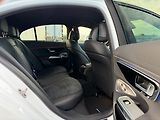 Mercedes-Benz Třídy E E 220 d 4MATIC - náhled 11