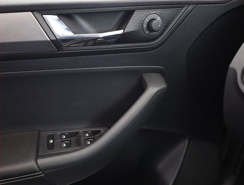 Seat Toledo (2017) 1.0 TSI, Serv.kniha, Tempomat - fotka 11 z 18