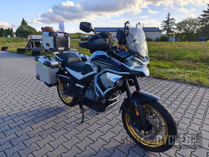 CFMOTO 800 MT (2024) Explore - fotka 2 z 11