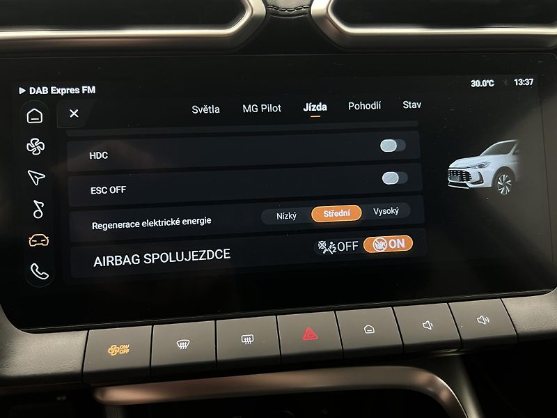 MG ZS HYBRID+ EXCLUSIVE 1.5 AUT - fotka 29 z 39