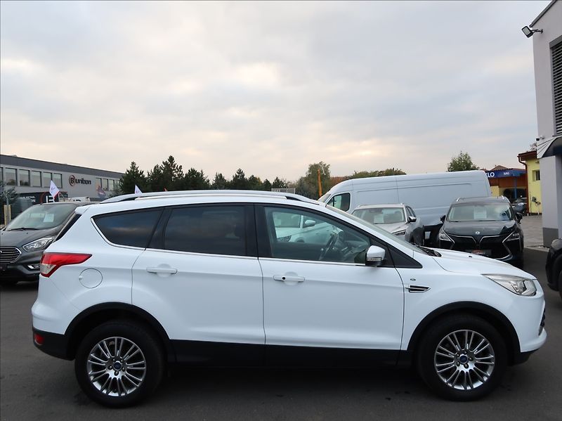 Ford Kuga 1,6 EcoBoost,110kW,NovéČR,tažn - fotka 6 z 23