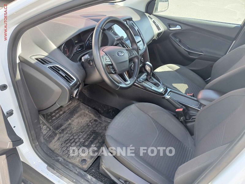 Ford Focus (2016) 2.0 TDCI, ČR, AT, bixen - fotka 3 z 3