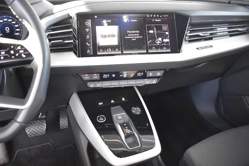 Audi Q4 e-tron (2023) Sportback quattro 220kW,Tepeln - fotka 23 z 26