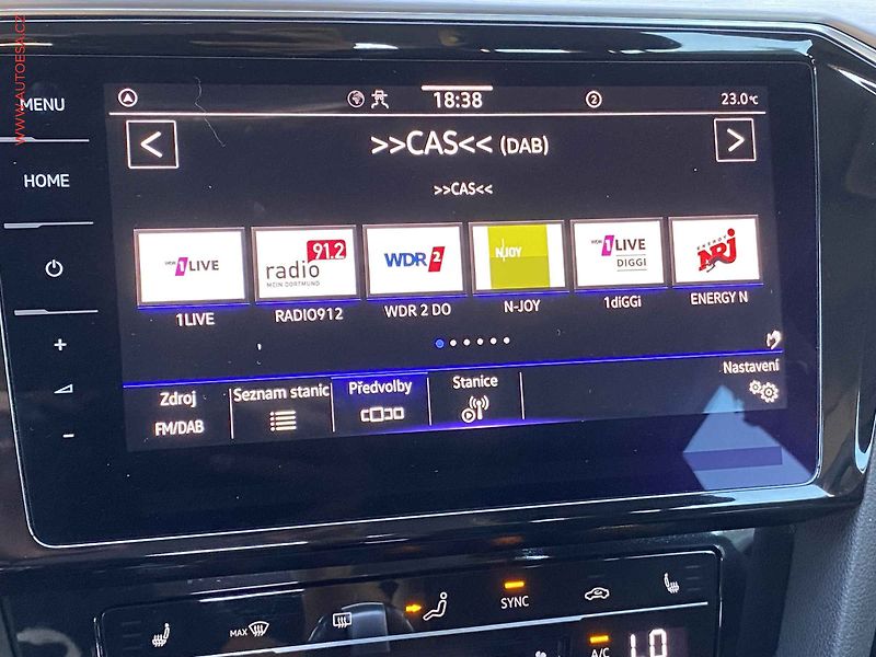 Volkswagen Passat (2023) 2.0 TDi, Elegance, DSG, TZ, - fotka 18 z 21