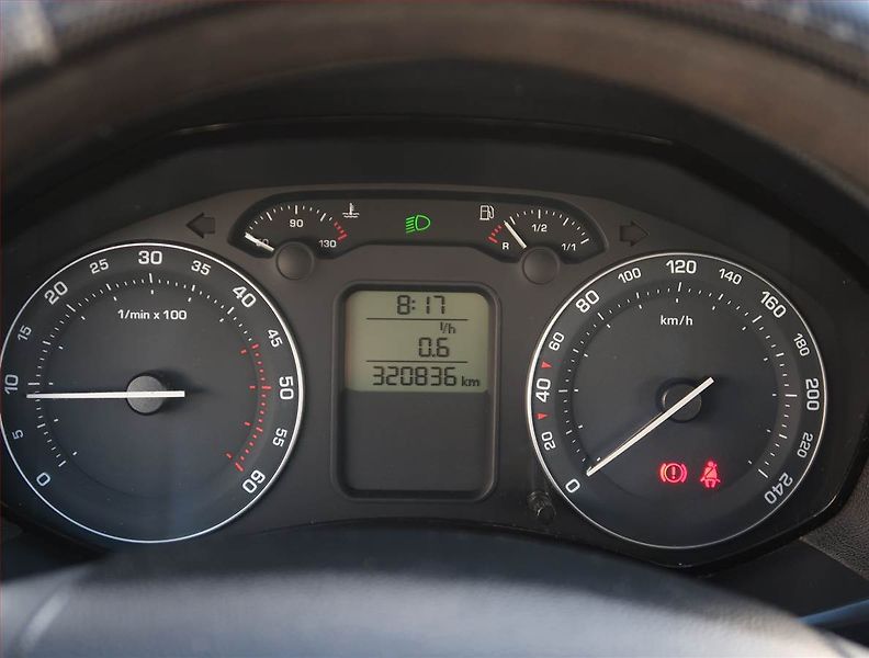 Škoda Octavia (2006) Ambiente 1.9 TDI, Serv.kniha - fotka 11 z 16