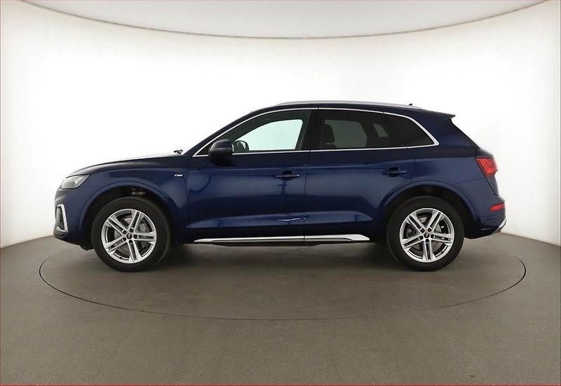 Audi Q5 (2022) 40 TDI - fotka 3 z 19